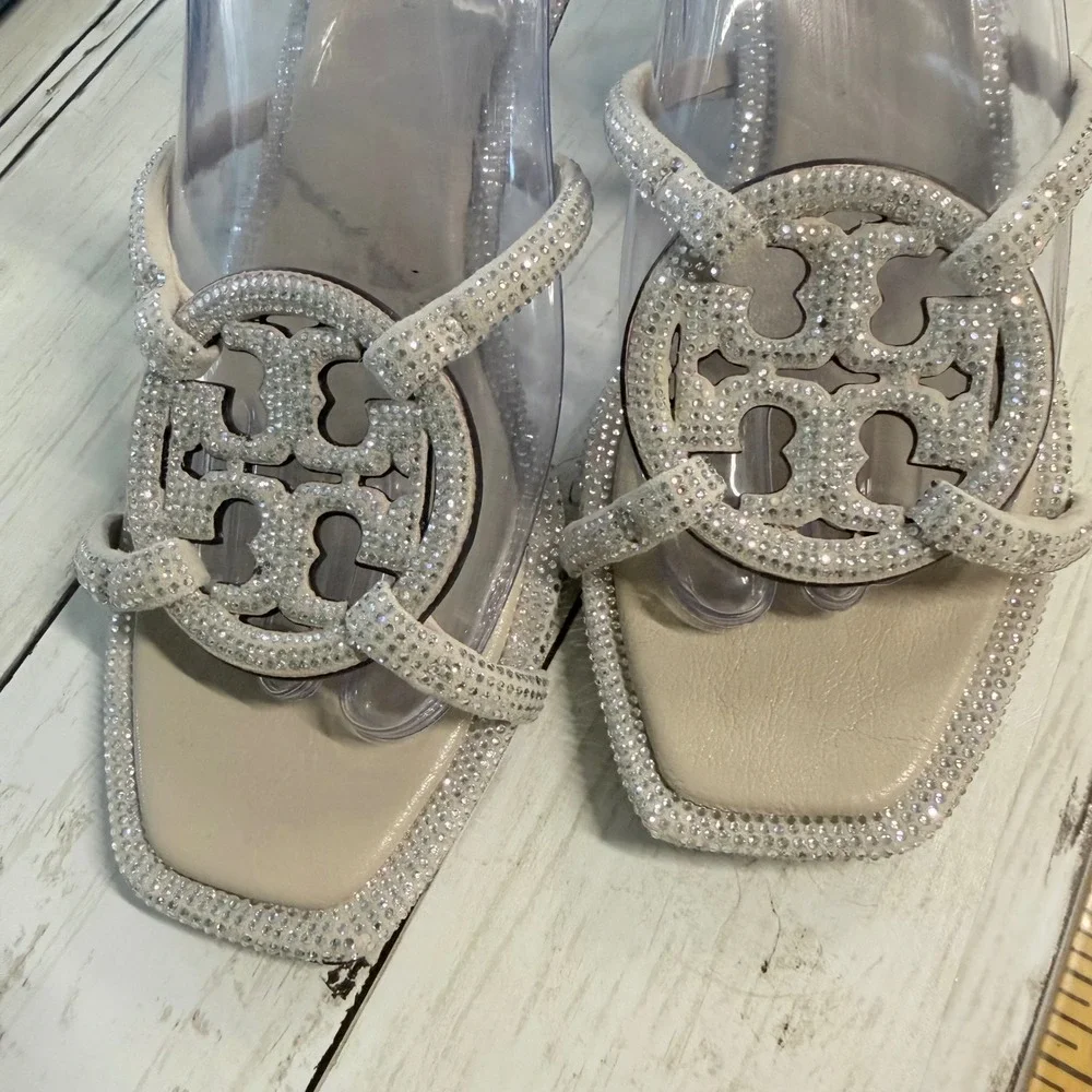 Tory Burch Miller‎ Crystal Sandals Women 7M Kitten Heel Logo Guest Rhinestone